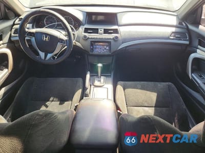 Zdjęcie 8 z 12 samochodu: 2009 HONDA ACCORD EX VIN:1HGCS12709A019938 - miniatura
