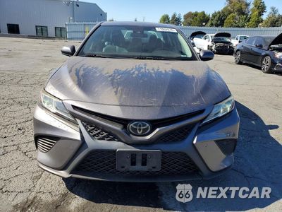 Piąte zdjęcie samochodu w środku: 2019 TOYOTA CAMRY SE VIN:4T1B11HK9KU226854 - miniatura
