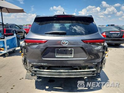 Zdjęcie 6 z 14 samochodu: 2021 TOYOTA HIGHLANDER XLE VIN:5TDGZRAH3MS518295 - miniatura