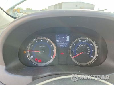 Zdjęcie 9 z 12 samochodu: 2017 HYUNDAI ACCENT SE VIN:KMHCT4AE0HU172468 - miniatura