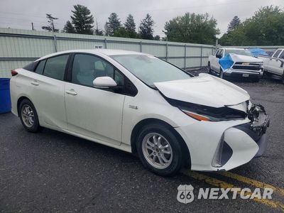 Czwarte zdjęcie samochodu z boku: 2018 TOYOTA PRIUS PRIME PREMIUM VIN:JTDKARFP9J3101990 - miniatura