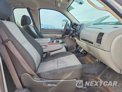 Zdjęcie 7 z 12 samochodu: 2008 CHEVROLET SILVERADO K2500 HEAVY DUTY VIN:1GCHK29K08E216569 - miniatura