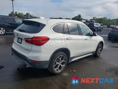 Trzecie zdjęcie samochodu z tyłu: 2019 BMW X1 XDRIVE28I VIN:WBXHT3C52K3H36173 - miniatura