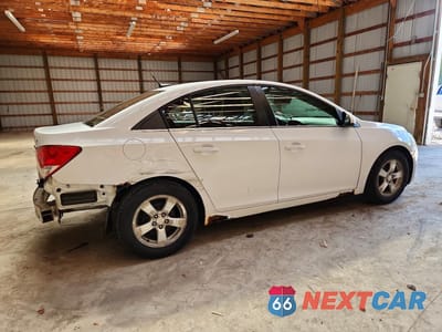 Trzecie zdjęcie samochodu z tyłu: 2013 CHEVROLET CRUZE LT VIN:1G1PC5SB3D7131947 - miniatura