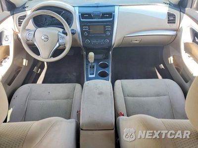 Zdjęcie 8 z 12 samochodu: 2015 NISSAN ALTIMA 2.5 S VIN:1N4AL3AP2FC201324 - miniatura