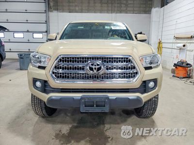 Piąte zdjęcie samochodu w środku: 2017 TOYOTA TACOMA TRD OFF-ROAD VIN:5TFCZ5AN7HX066798 - miniatura
