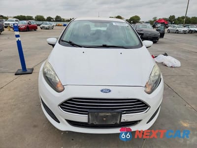 Piąte zdjęcie samochodu w środku: 2017 FORD FIESTA S VIN:3FADP4AJ0HM163189 - miniatura