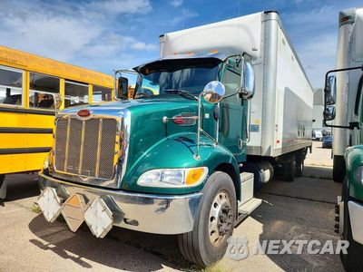 2020 PETERBILT 348 BOX TRUCK 2NP3KM8X0LM668655 - główne zdjęcie licytacji z USA - miniatura