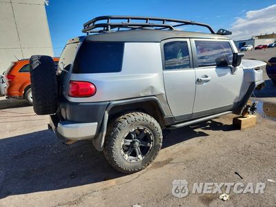 Trzecie zdjęcie samochodu z tyłu: 2007 TOYOTA FJ CRUISER BASE VIN:JTEBU11F370081877 - miniatura
