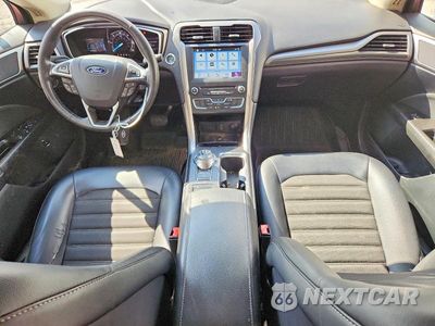 Zdjęcie 8 z 12 samochodu: 2017 FORD FUSION SE HYBRID VIN:3FA6P0LU3HR272922 - miniatura