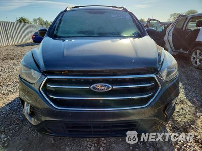 Piąte zdjęcie samochodu w środku: 2017 FORD ESCAPE SE VIN:1FMCU0GD2HUA80086 - miniatura