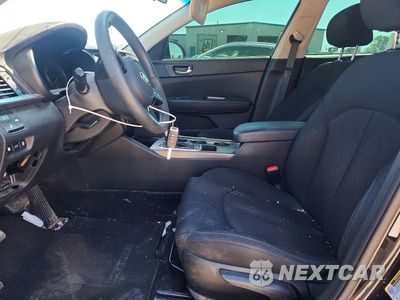 Zdjęcie 7 z 12 samochodu: 2020 KIA OPTIMA LX VIN:5XXGT4L38LG418392 - miniatura