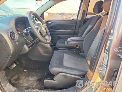 Zdjęcie 7 z 13 samochodu: 2015 JEEP COMPASS SPORT VIN:1C4NJCBA4FD131167 - miniatura