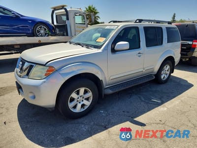 2008 NISSAN PATHFINDER S 5N1AR18U68C613611 - główne zdjęcie licytacji z USA - miniatura