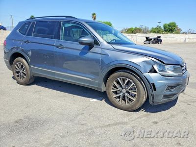 Czwarte zdjęcie samochodu z boku: 2021 VOLKSWAGEN TIGUAN SE VIN:3VV3B7AX1MM159366 - miniatura