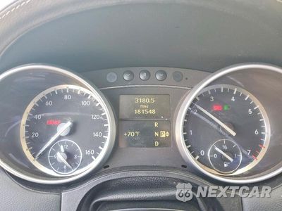 Zdjęcie 9 z 13 samochodu: 2011 MERCEDES-BENZ GL 450 4MATIC VIN:4JGBF7BE5BA637838 - miniatura