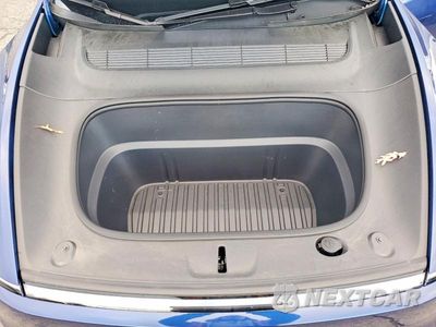 Zdjęcie 11 z 12 samochodu: 2026 TESLA MODEL Y VIN:7SAYGDEE1TF376449 - miniatura