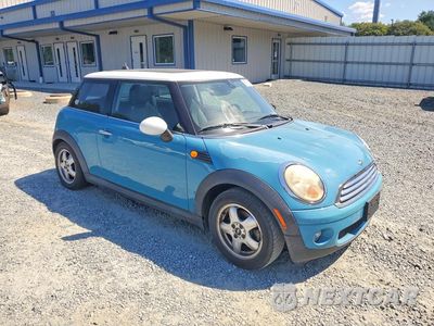 Czwarte zdjęcie samochodu z boku: 2009 MINI COOPER VIN:WMWMF33559TU74835 - miniatura
