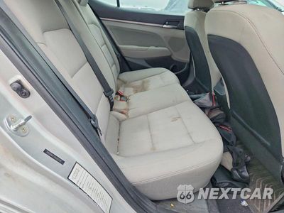 Zdjęcie 10 z 12 samochodu: 2018 HYUNDAI ELANTRA SEL VIN:5NPD84LF7JH307378 - miniatura