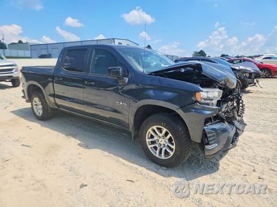 Czwarte zdjęcie samochodu z boku: 2020 CHEVROLET SILVERADO K1500 RST VIN:1GCUYEED8LZ194876 - miniatura