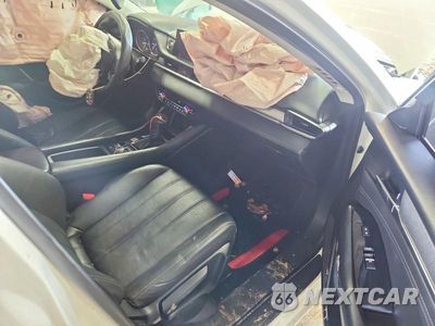 Zdjęcie 8 z 12 samochodu: 2018 MAZDA 6 TOURING VIN:JM1GL1VM4J1330775 - miniatura