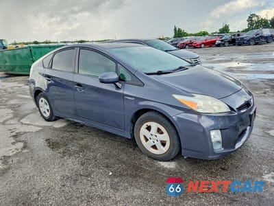 Czwarte zdjęcie samochodu z boku: 2010 TOYOTA PRIUS III VIN:JTDKN3DU6A1094387 - miniatura