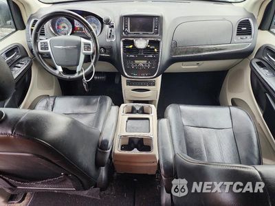Zdjęcie 8 z 13 samochodu: 2011 CHRYSLER TOWN & COUNTRY TOURING L VIN:2A4RR8DG9BR760224 - miniatura