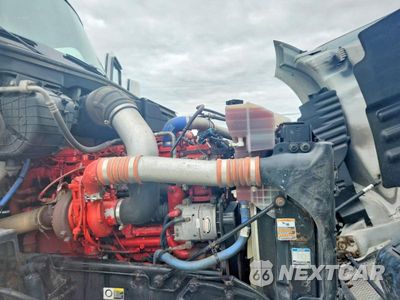 Zdjęcie 10 z 13 samochodu: 2015 KENWORTH T680 SEMI TRUCK VIN:1XKYA48X4FJ462416 - miniatura