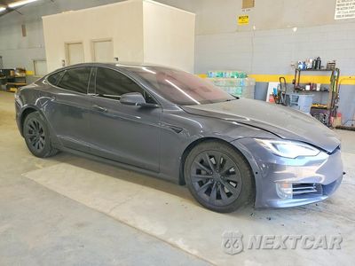 Czwarte zdjęcie samochodu z boku: 2017 TESLA MODEL S VIN:5YJSA1E28HF225365 - miniatura