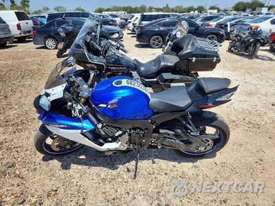 Trzecie zdjęcie samochodu z tyłu: 2027 SUZUKI GSSR 750 VIN:JS1GR7MAXV7100079 - miniatura