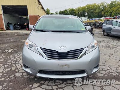 Piąte zdjęcie samochodu w środku: 2011 TOYOTA SIENNA LE VIN:5TDKK3DC8BS132450 - miniatura
