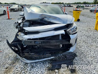Piąte zdjęcie samochodu w środku: 2022 KIA RIO LX VIN:3KPA24AD3NE506251 - miniatura