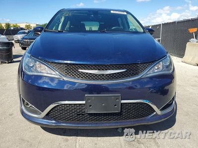 Piąte zdjęcie samochodu w środku: 2017 CHRYSLER PACIFICA TOURING L VIN:2C4RC1BG7HR788436 - miniatura