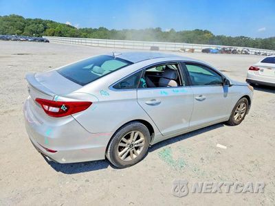 Trzecie zdjęcie samochodu z tyłu: 2017 HYUNDAI SONATA SE VIN:5NPE24AF2HH492622 - miniatura