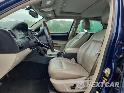 Zdjęcie 7 z 12 samochodu: 2005 CHRYSLER 300 TOURING VIN:2C3AA53GX5H530622 - miniatura