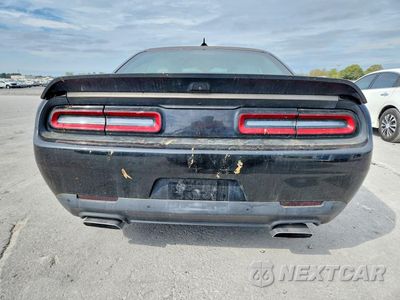 Zdjęcie 6 z 12 samochodu: 2016 DODGE CHALLENGER SRT 392 VIN:2C3CDZDJ6GH265329 - miniatura