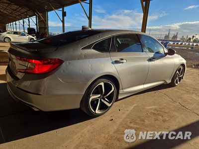 Trzecie zdjęcie samochodu z tyłu: 2018 HONDA ACCORD SPORT VIN:1HGCV1F39JA222510 - miniatura