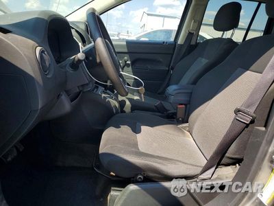 Zdjęcie 7 z 13 samochodu: 2014 JEEP COMPASS SPORT VIN:1C4NJDBB5ED535821 - miniatura