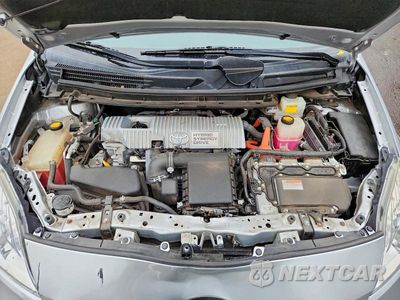 Zdjęcie 11 z 12 samochodu: 2013 TOYOTA PRIUS THREE VIN:JTDKN3DU1D1686199 - miniatura