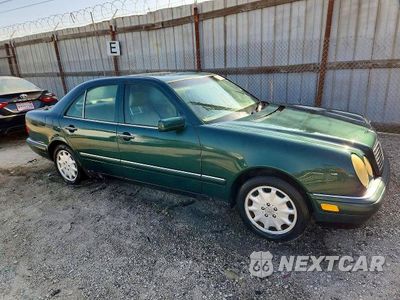 Zdjęcie 6 z 14 samochodu: 1996 MERCEDES-BENZ E 320 VIN:WDBJF55F2TJ019255 - miniatura