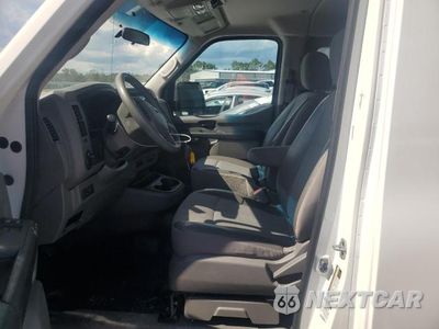 Zdjęcie 7 z 13 samochodu: 2020 NISSAN NV 3500 HD S VIN:5BZBF0AA8LN851324 - miniatura