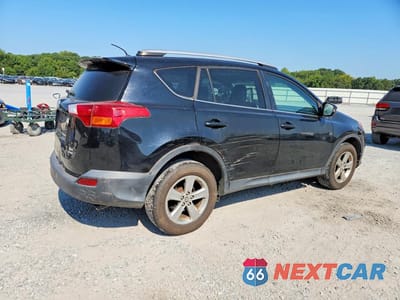Trzecie zdjęcie samochodu z tyłu: 2015 TOYOTA RAV4 XLE VIN:2T3RFREV1FW304361 - miniatura