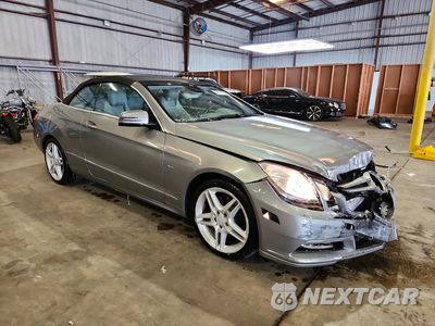 Czwarte zdjęcie samochodu z boku: 2012 MERCEDES-BENZ E 350 VIN:WDDKK5KF0CF141661 - miniatura