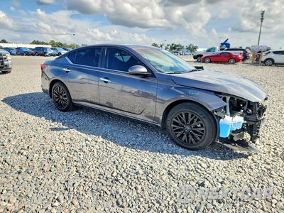 Czwarte zdjęcie samochodu z boku: 2025 NISSAN ALTIMA SV VIN:1N4BL4DVXSN418171 - miniatura
