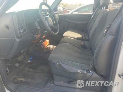 Zdjęcie 7 z 12 samochodu: 2000 CHEVROLET SILVERADO C1500 VIN:1GCEC14W5YZ100524 - miniatura