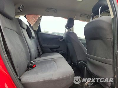 Zdjęcie 10 z 13 samochodu: 2013 HONDA FIT VIN:JHMGE8H33DC024972 - miniatura