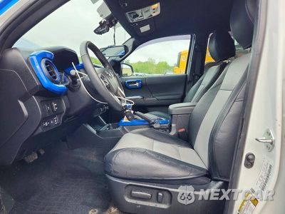 Zdjęcie 7 z 14 samochodu: 2023 TOYOTA TACOMA TRD OFF-ROAD VIN:3TYCZ5AN4PT105176 - miniatura