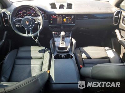 Zdjęcie 8 z 12 samochodu: 2023 PORSCHE CAYENNE BASE VIN:WP1AA2AY9PDA10626 - miniatura