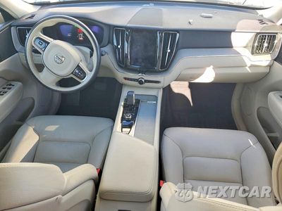 Zdjęcie 8 z 13 samochodu: 2023 VOLVO XC60 PLUS VIN:YV4L12RN0P1389180 - miniatura