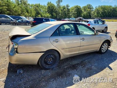 Trzecie zdjęcie samochodu z tyłu: 2004 TOYOTA CAMRY XLE VIN:4T1BE30K64U906533 - miniatura